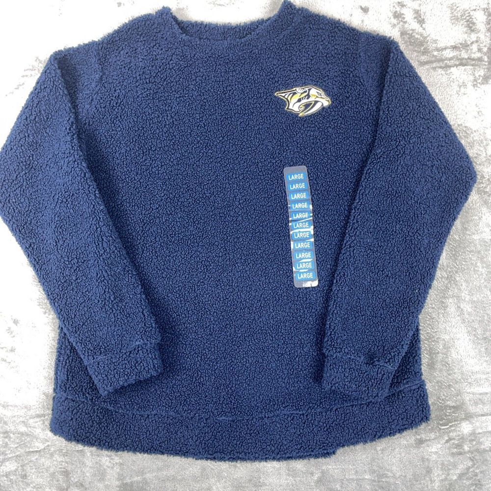 NHL Nashville Predators Pullover Women’s Large Navy Blue Sherpa Fuzzy Sweater